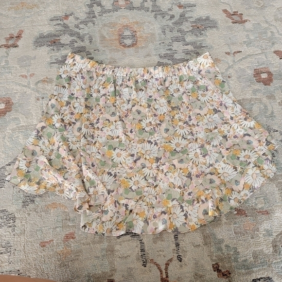 🛑 2 / $40 Sale! Lauren Conrad Floral A-Line Mini Elastic Waist Ruffle Skirt NWT - Picture 4 of 11